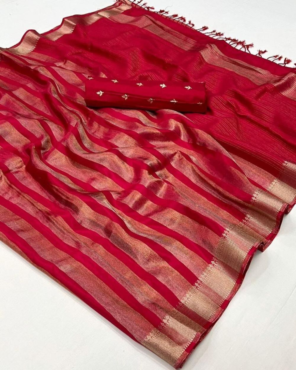 Handloom Weaving Silk Saree
